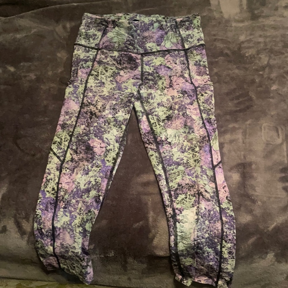 Lululemon Fast and Free ii Crop 6